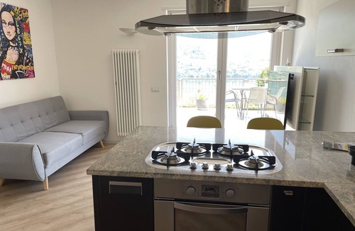 Susa Apartment | Terrace with super lake view
