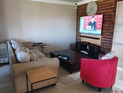 Okhahlamba House | Thanda