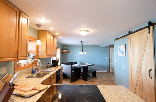 Forest Lake House | The Boathouse 4 Bed 2 1/2 Bath Lake Home