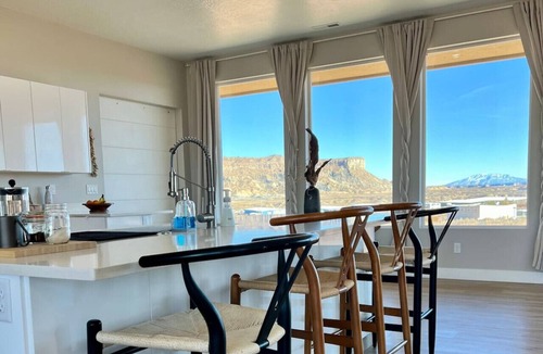 Big Water House | The Canyon Dweller: A Luxury Haven near Page, AZ