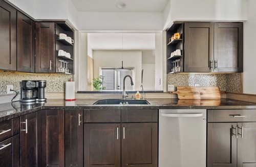 Tempe House | "THE CHILTON" - Top-notch Tempe, AZ home, desirable central location!