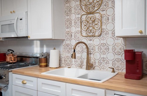 Encanto Apartment | The Cottage at Idylwilde Historic Park