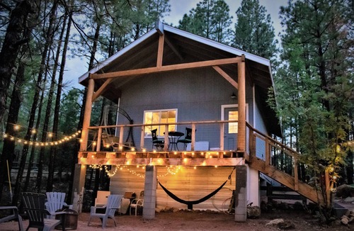 Happy Jack Cabin | The Haven at the Bar OK - Beautiful guest cottage nestled in the pines