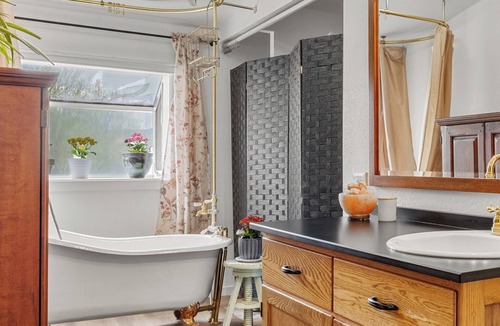 Tropic Apartment | The Heritage Room at River Stone Inn Bryce