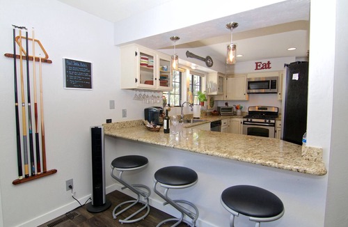 Prescott House | The Inn at Copper Basin - Billiards & FUN, Relaxing NO PETS