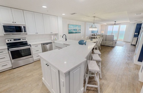 Crystal Beach Condo | The Inn At Crystal Beach Ph 702 4 Bedroom Condo