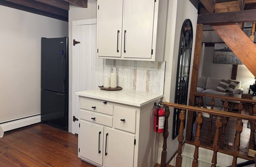 Woodstown Apartment | The Loft on West