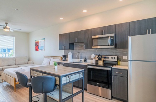 Maryvale Village Hotel | The Lotus Serene Stay with Pool-Gym-EV