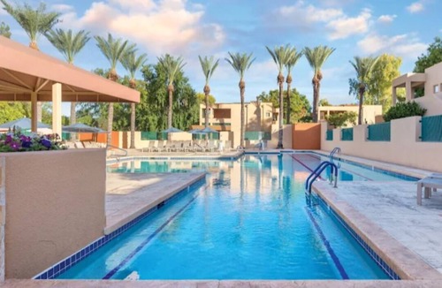 Paradise Valley Village Resort | The Orange Tree Resort includes an 18-hole, PGA-rated golf course renowned n