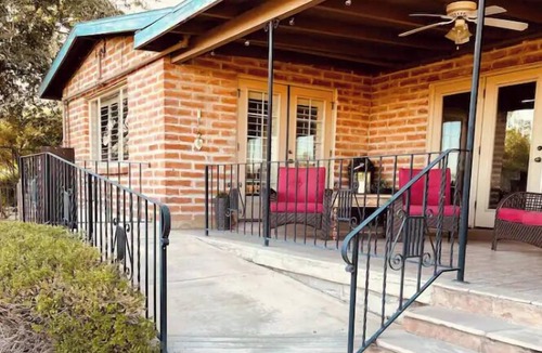 Casas Adobes House | The Outpost! 5-Bedroom Ranch with Donkeys!