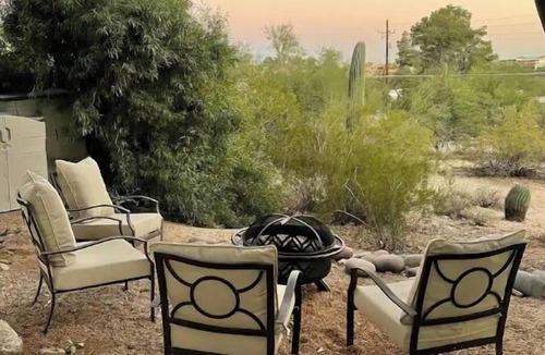 Casas Adobes House | The Outpost! 5-Bedroom Ranch with Donkeys!
