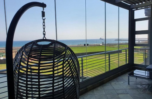 Durban Point Apartment | The Quays 405 across the Ocean near Ushaka