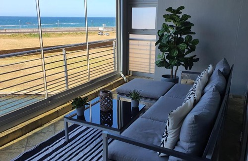 Durban Point Apartment | The Quays 405 across the Ocean near Ushaka