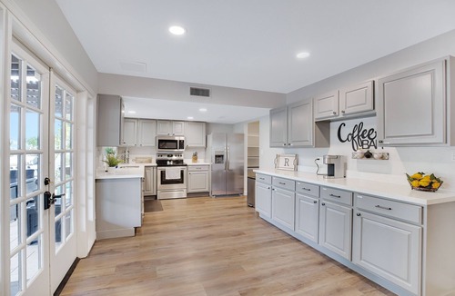 Desert Foothills Estates House | The Ranch 4 BD luxury retreat w. free heated pool