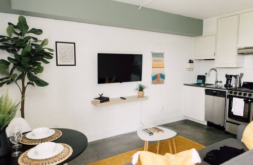 Virginia Highland Apartment | The Rooney – Walk to Ponce City Market