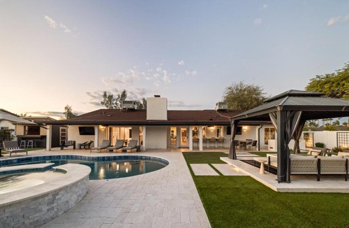 Avant House | The Scottsdale Clubhouse