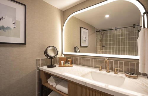 South Scottsdale Resort | The Scottsdale Resort and Spa, Curio Collection by Hilton