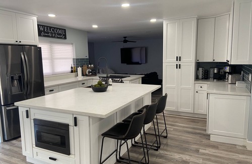 La Paz At Desert Springs House | The White House -Spacious 4BR W/Pool 10 min from TPC Golf!
