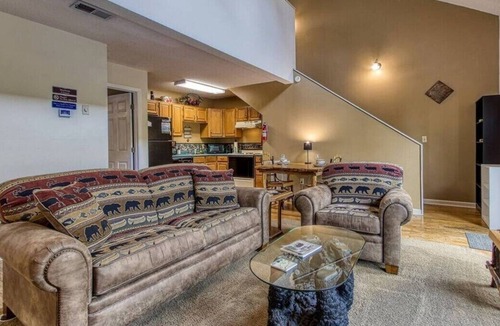Chalet Village Ski Chalet | This chalet is a 1 bedroom(s), 1.5 bathrooms, located in Gatlinburg, TN.