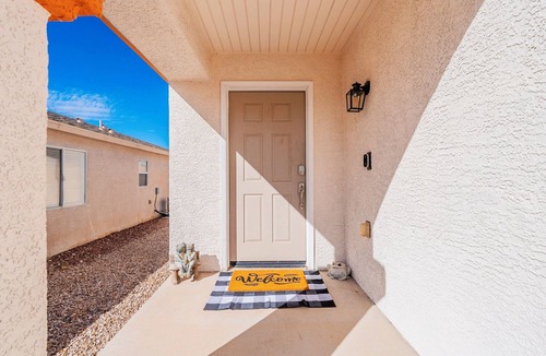 Rita Ranch House | Three bed two bath, gas grill, king bed