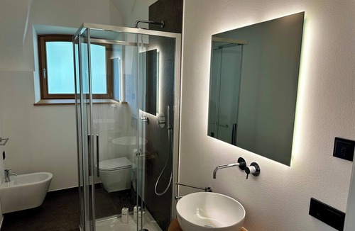 Laives Other | Three-room apartment dating back to the 1400s with masterfully renovated vaults.