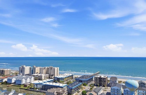 North Myrtle Beach House | Tide Time Oceanfront at Sea Cabin w Pool