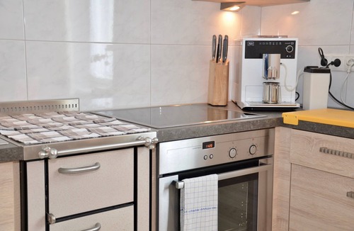 Caldaro Sulla Strada del Vino Apartment | Tip . Dream apartment with a unique lake view and pool WiFi