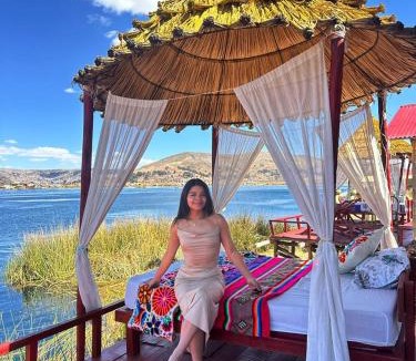 Puno House | Titicaca uros floating lodge