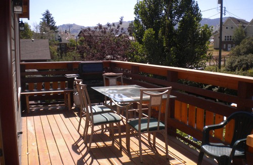 Gardiner Apartment | Tortilla Flats Overlooking the Yellowstone River, in town. Sleeps 4.