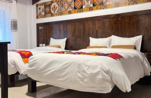 Ollantaytambo Bed & Breakfast | Touristic Lodging - Kantu Inn - Triple Room with view 2