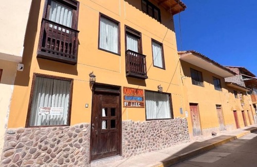 Ollantaytambo Bed & Breakfast | Touristic Lodging - Kantu Inn - Triple Room with view 2