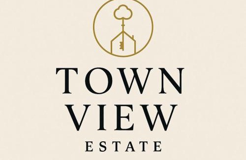 Ladysmith Apartment | Townview Estate