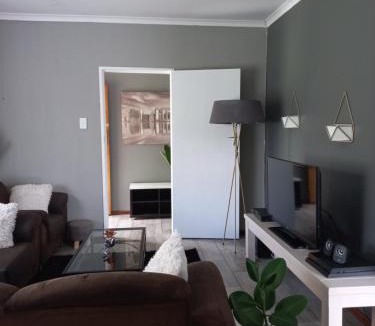 Pietermaritzburg House | TPOKAY Self Catering Holiday Home
