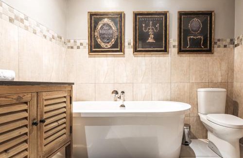 Newcastle House | Tramonto House