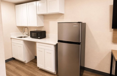Alhambra House | Travel Inn - In Phoenix (Alhambra)