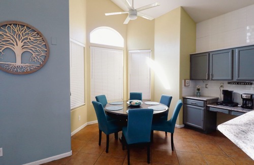 Garden Lakes House | Tropical Paradise in Garden Lakes!