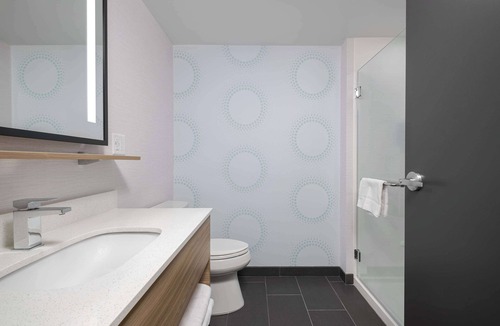 Encanto Hotel | Tru By Hilton Phoenix Midtown