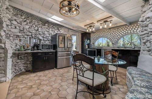 Tucson House | Tucson Bottle House - Both Main and Guest Houses - New Listing Discounts!