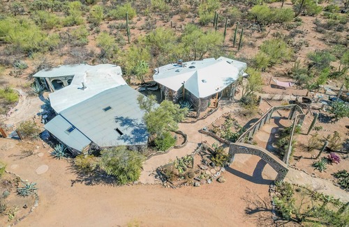 Tucson House | Tucson Bottle House - Both Main and Guest Houses - New Listing Discounts!