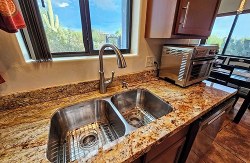 Tucson House | Tucson Desert Oasis Family Home 3BR 2BA on 2 Acres Nature Views Arcade Games