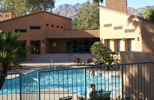 Tucson Condo | Tucson Getaway with View for Hiking, Biking, Birding or Golf