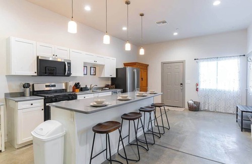 Barrio San Antonio House | Tucson Summer Base | 4BR Modern Duplex Retreat