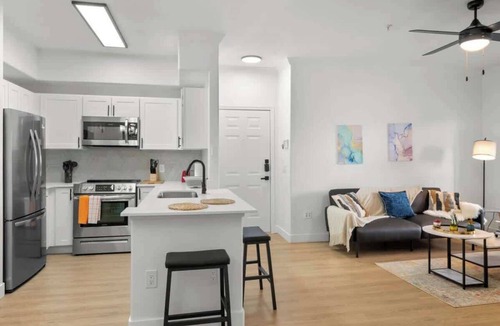 Chandler Apartment | TWO CozySuites Apartment Downtown Chandler 6&7