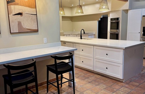Gold Canyon House | TWO Water slides, pb crt, 9 hole mini golf, play set!
