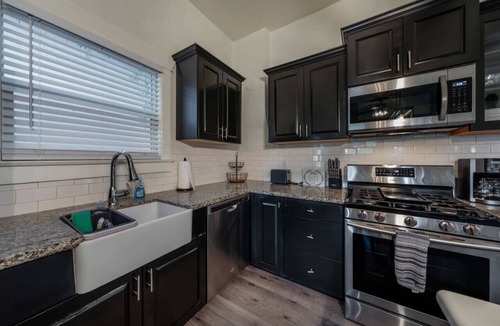 Iron Horse Historic District House | U of A/Fenced/Congress St & 4th Ave/3BR 2BA