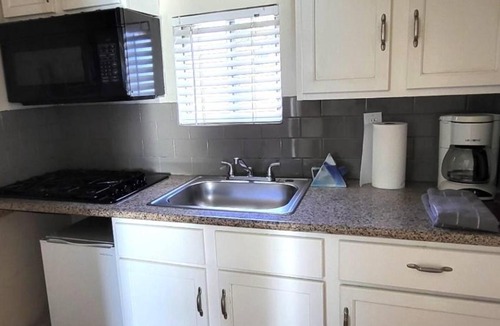 Garfield Apartment | Unit 4 - Walkable Roosevelt Row 1BR 1BA Downtown Stay