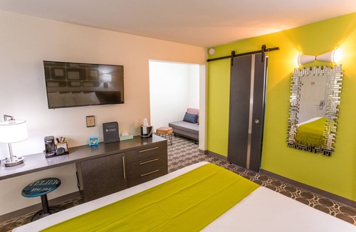 Maple-Ash Hotel | University Inn Tempe