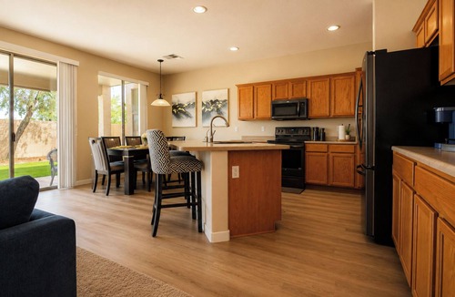 Surprise Farms House | Unwind at Sunrise Serenity in Surprise