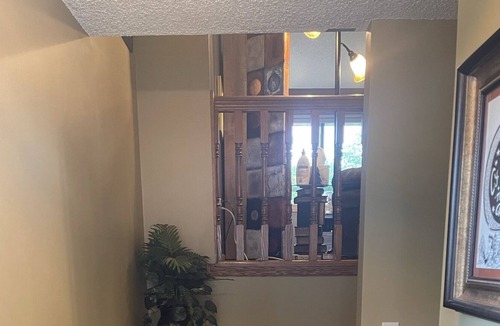 New Brighton House | Updated townhouse gem in Minneapolis suburb