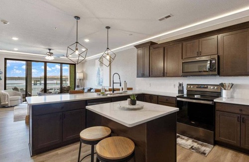 Osage Beach Condo | Upscale Lakeside Condo with Extraordinary Amenities at Topsider in Osage Beach 19mm